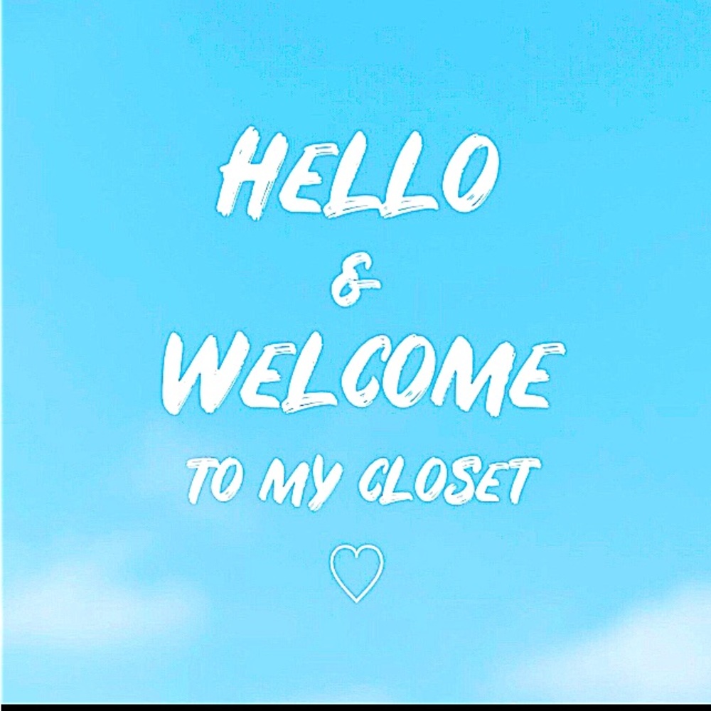 Welcome! 💙🤍💘 Please take a look & if you don’t like the price message me! 🥰